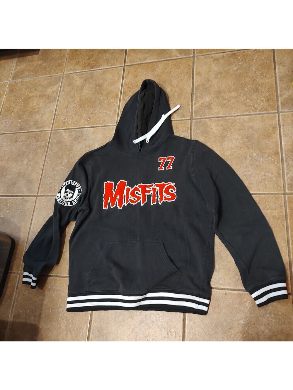 Misfits 77 Legacy Skulls Hoodie Jacket Black Red Pullover Size Medium